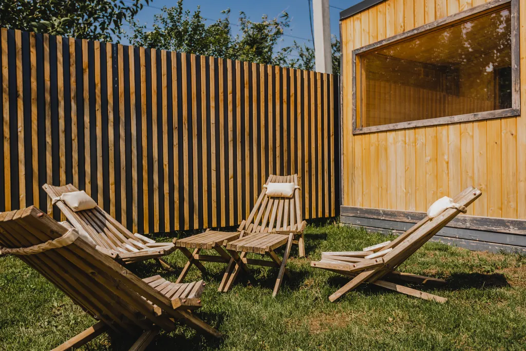 Загородный дом с баней и бассейном