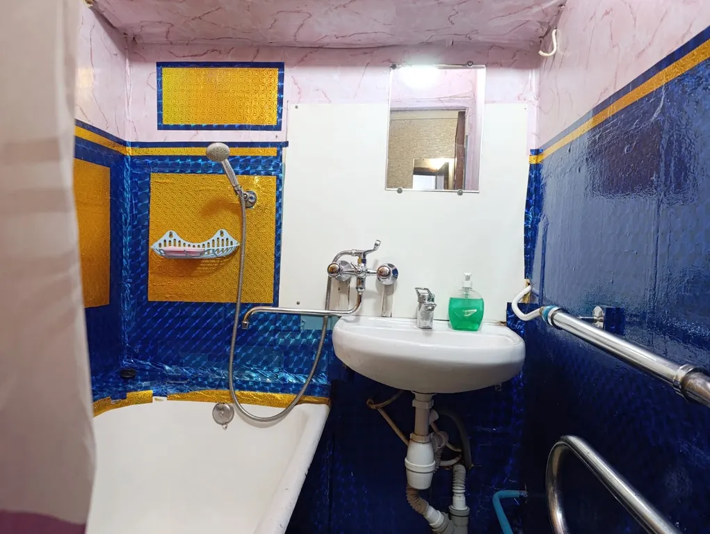 Квартира 3-комнатная Квартира — Колпино