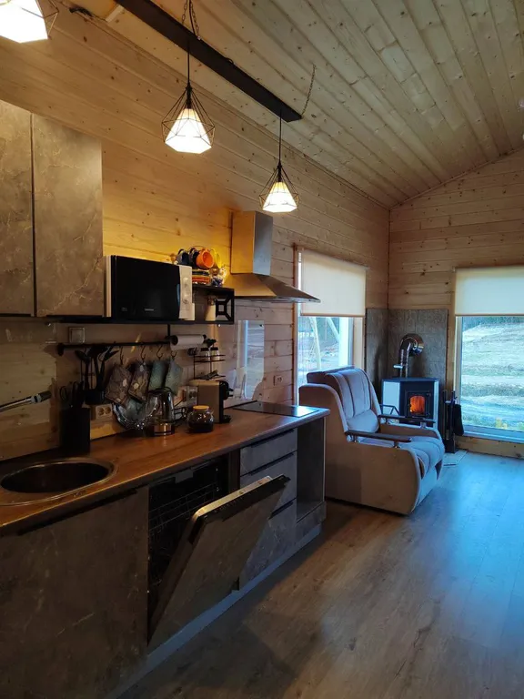 Дом на горе с камином и сауной