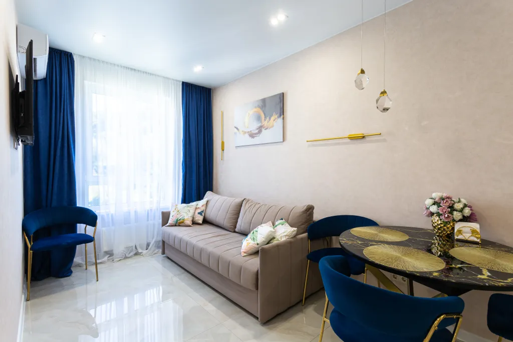 Дизайнерская 2-комнатная квартира в ЖК Летний с балконом