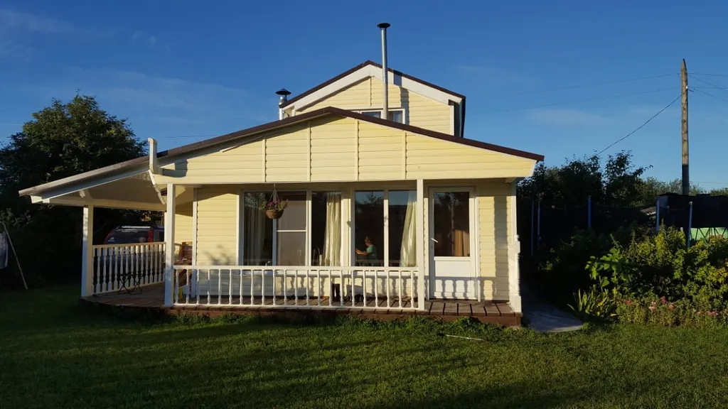 Коттедж Светлая дача с большими окнами — аренда посуточно в Медвежьегорск