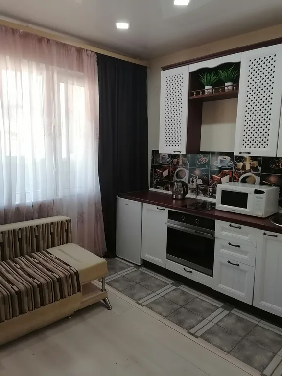 Уютная квартира 1 + рядом ТРЦ АУРА, ЖД вокзал, Аэропорт