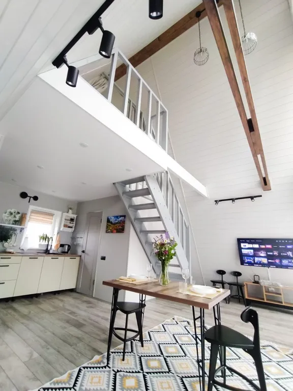 Дом Шмель и Eль