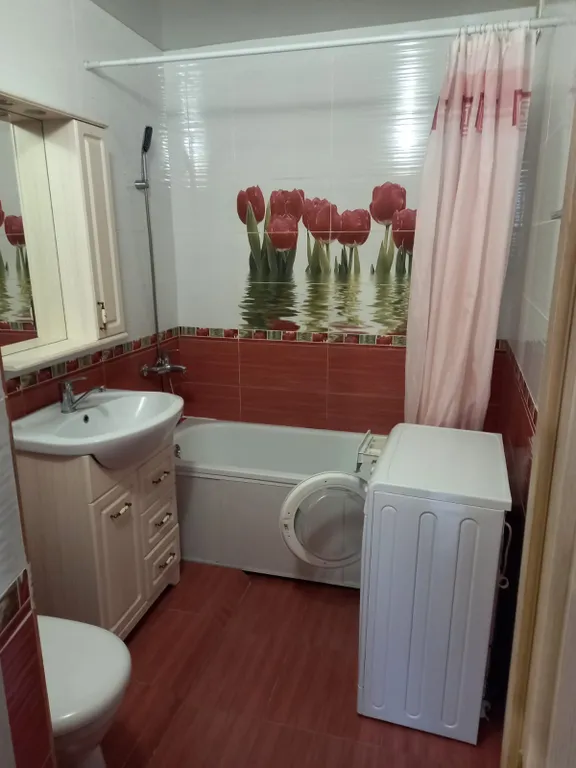 Трехкомнатная квартира на берегу моря