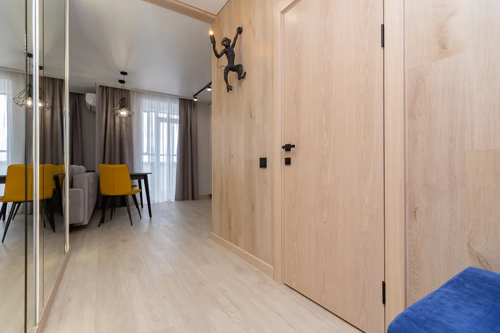 Улучшенные апартаменты комфорт с балконом