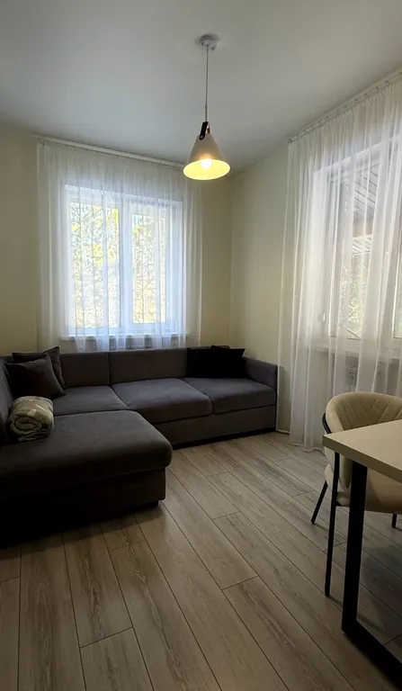 3-комнатный благоустроенный дом на берегу залива, 20 минут от города