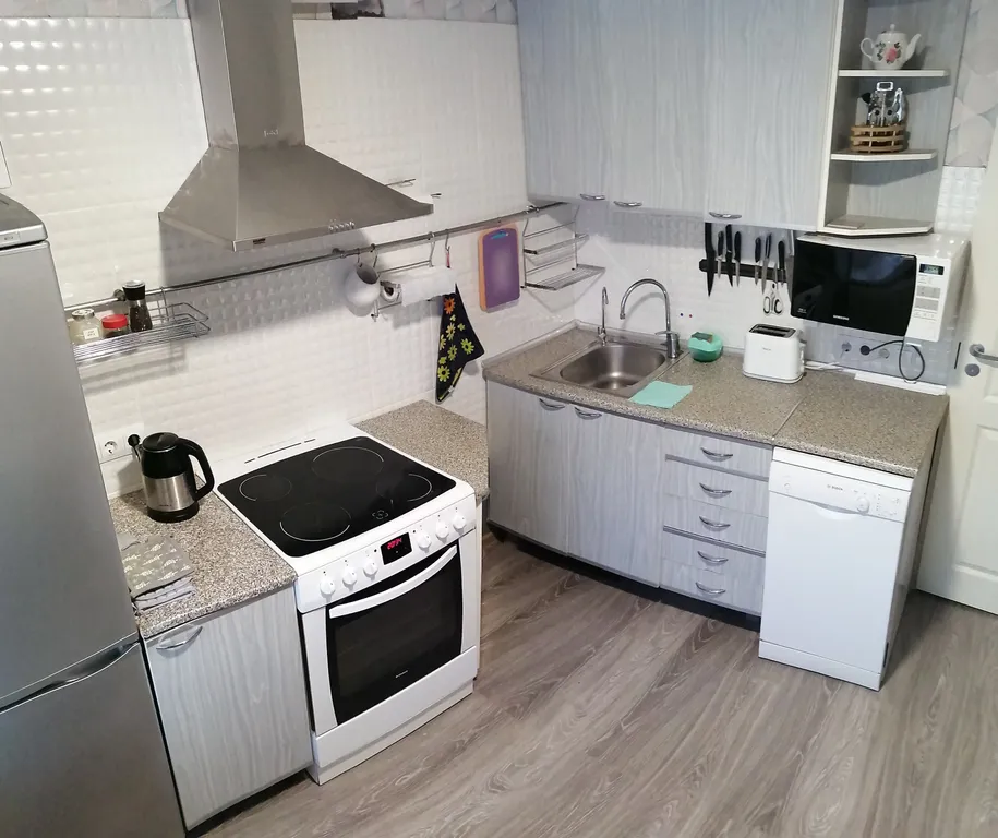 Просторная 3-комнатная квартира с отдельным входом и зоной отдыха во дворе