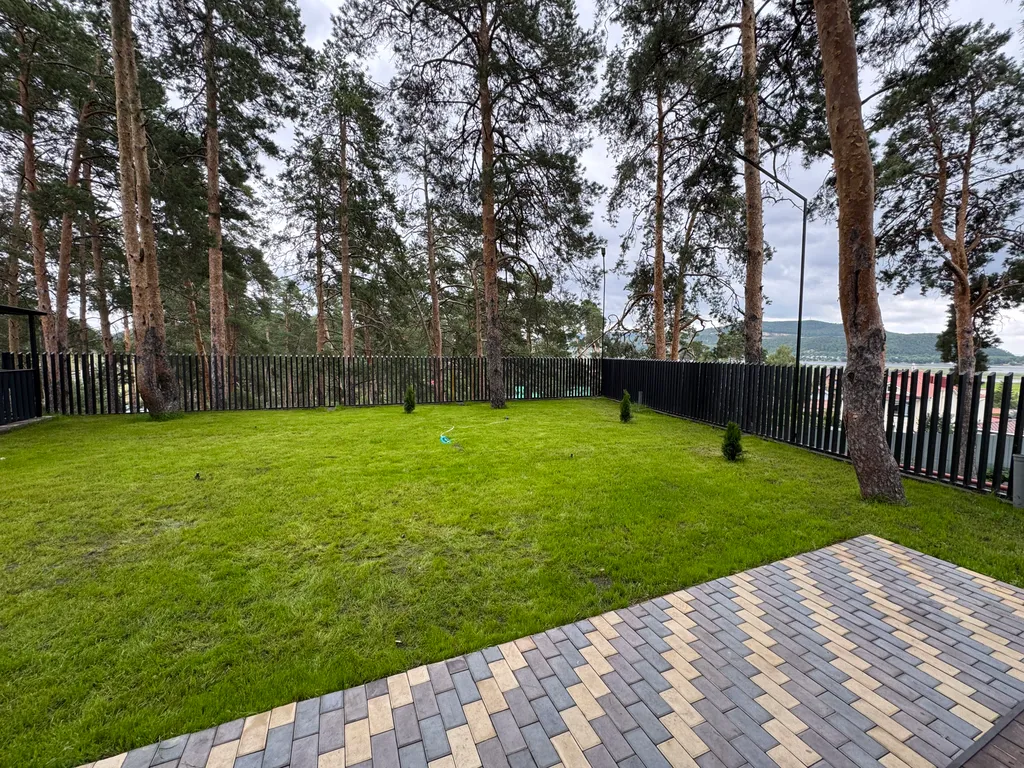 Барнхаус NaHolme с видом на горы и реку