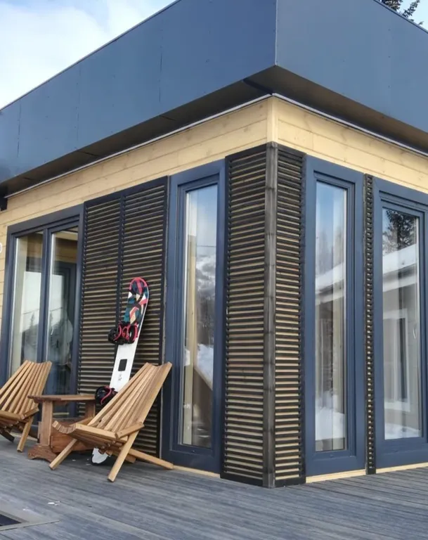 Дома с видом на гору