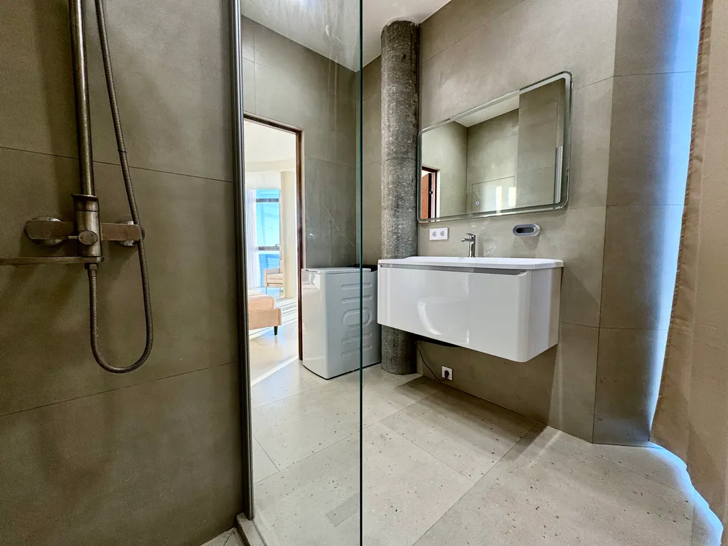 Люкс с панорамным видом на море