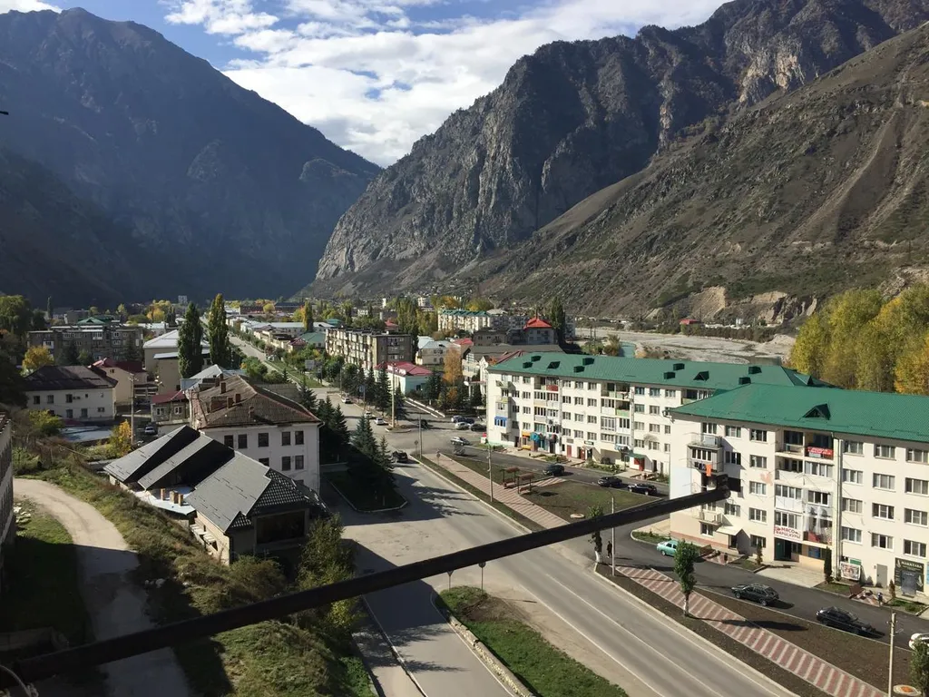 Скромная квартира с шикарным, живописным видом — аренда посуточно в Тырныауз