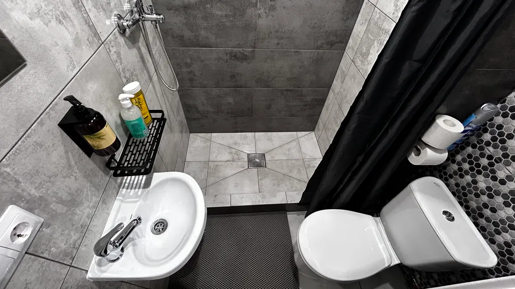 Рядом с метро Заельцовская