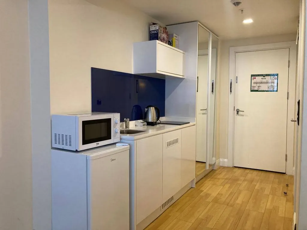 Апартаменты на первой береговой линии в апарт-отеле orbi city