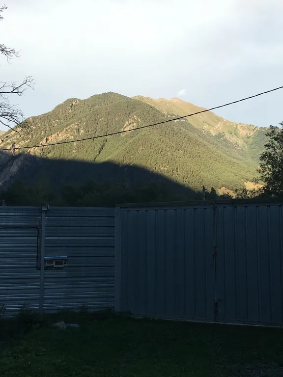 Шале у реки