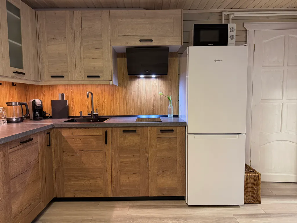 Коттедж Уютный домик в сосновом лесу — Кириши