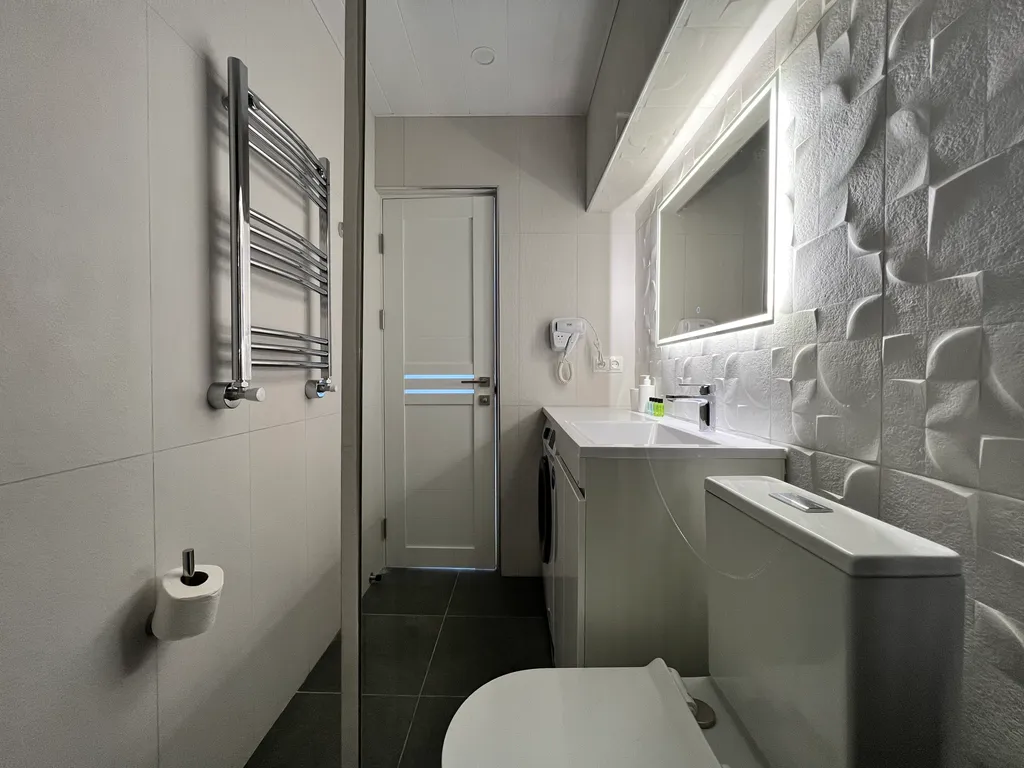 Stylish apt city center saryan next to restaurants and cafes