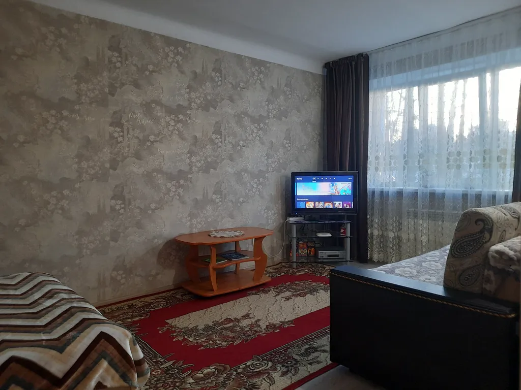 Классная современная квартира в советском ретро стиле