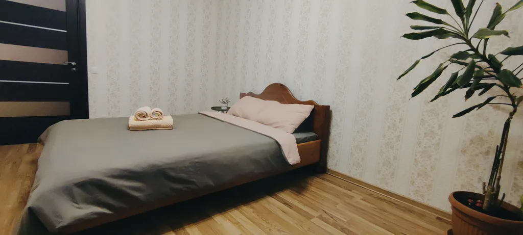 Большая и комфортная двухкомнатная квартира White Lodging