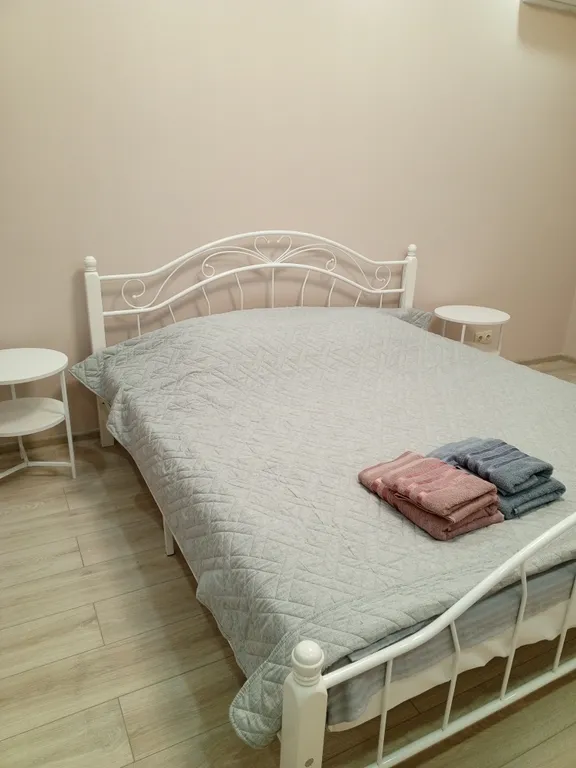 Квартира Светлая квартира в новом доме с новым ремонтом, с балконом — Элиста