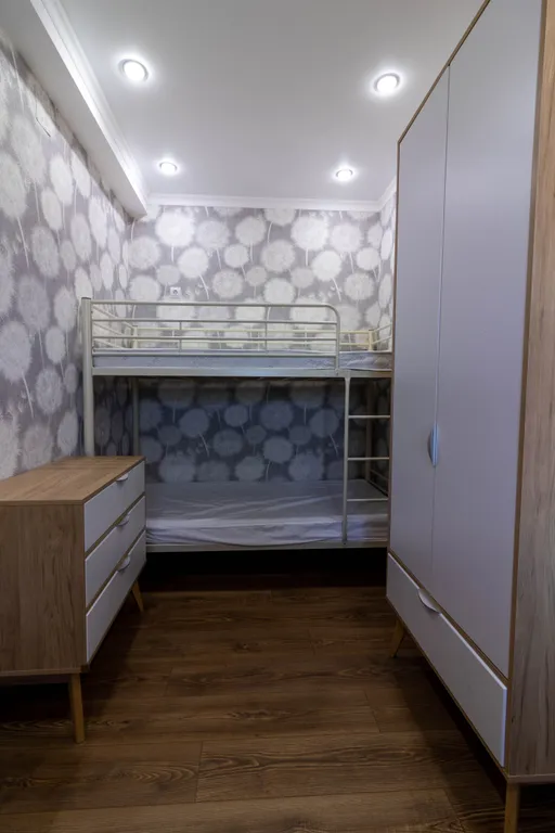 Двухкомнатная апартаменты   с теплым бассейном  у моря.