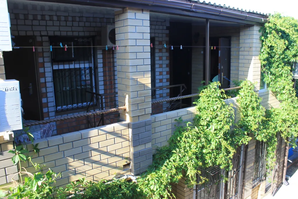 Квартира Номера на Пляже, квартира - студия с кухней 147/4, до берега 40 метров — Ейск