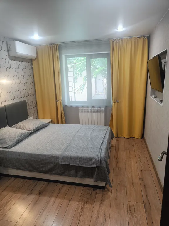 Коттедж Коттедж Этаж двухкомнатный в центре — Геленджик