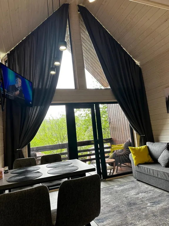 Коттедж 1-комнатный Дом — Мезмай