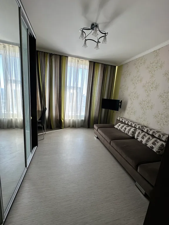 Видовая просторная квартира в новострое