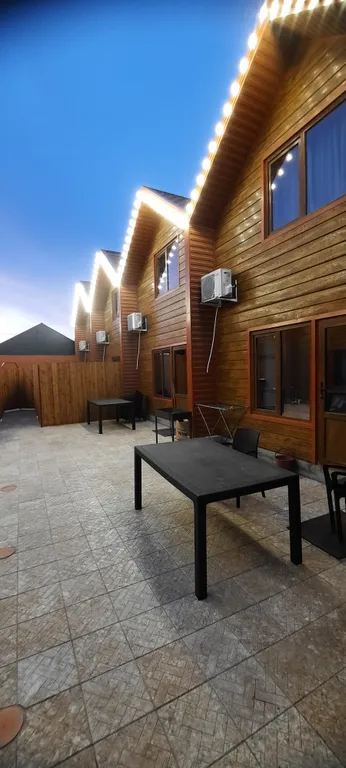 Домик на берегу моря