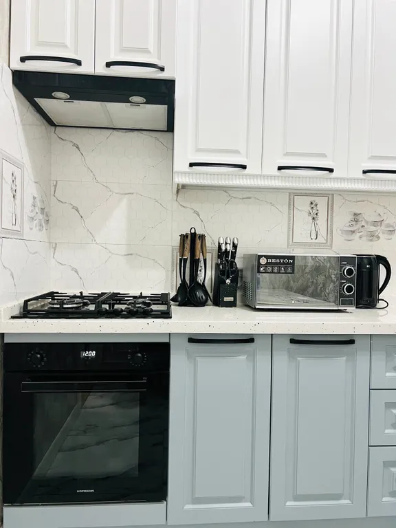 Новая Чистая Уютная С панорамными окнами В развитой локации