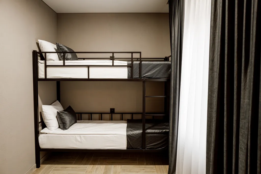 Квартира Квартира Семейный двухкомнатный номер с 1 двуспальной или 2 односпальными крова — Мирное