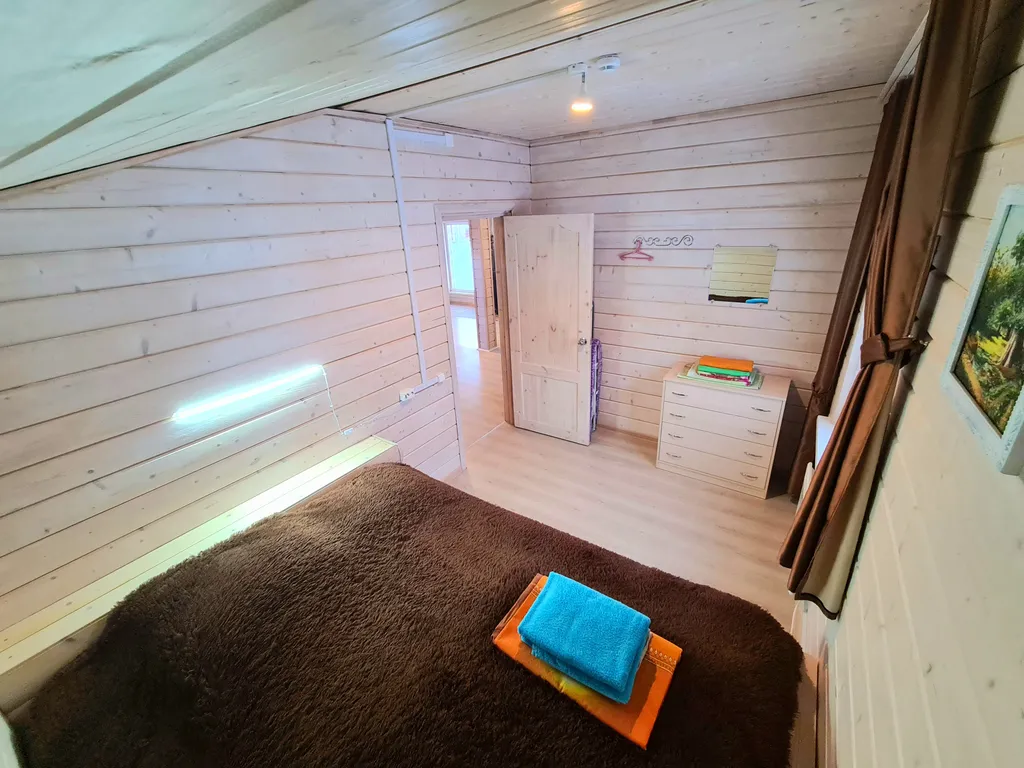 Дом стеклянный с видом на Ладожское озеро