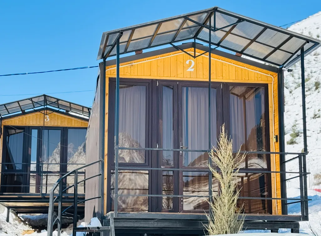 Дом с видом на лес, горы