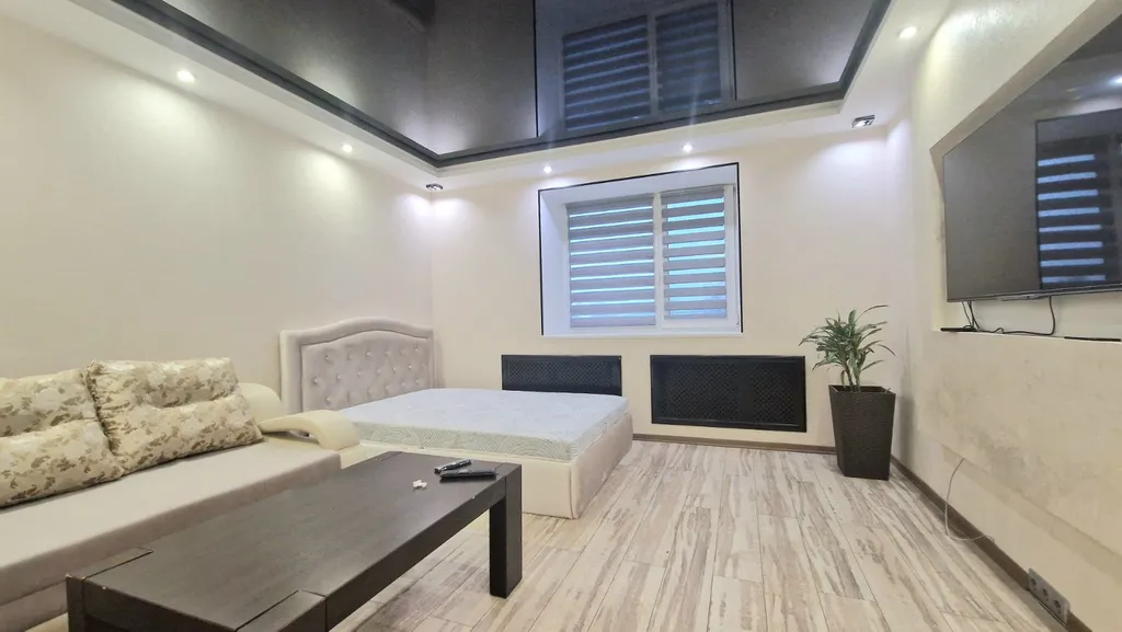 Двухкомнатная просторная квартира недалеко от вокзала