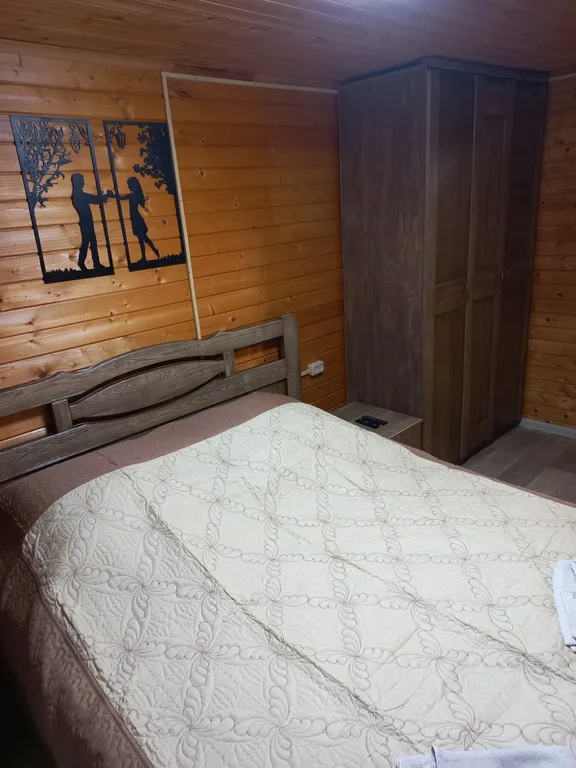 Cдaетcя уютный дoм в тихoм и живопиcном меcте