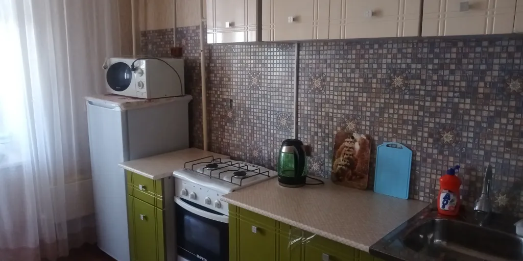 Уютная квартира с удобным расположением — аренда посуточно в Яровое