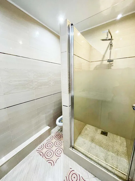 Апартаменты Astra Apartments  возле центра с новым ремонтом