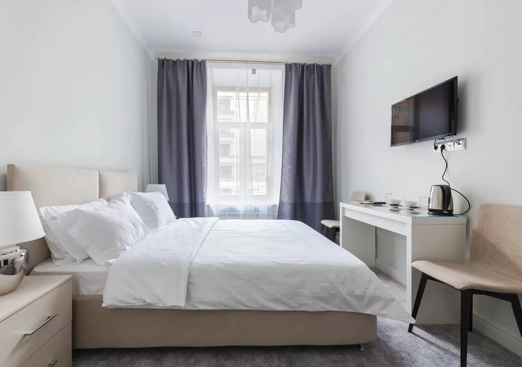 Квартира Квартира Простые Сезоны на Невском — Стандарт с видом на Невский — Санкт-Петербург