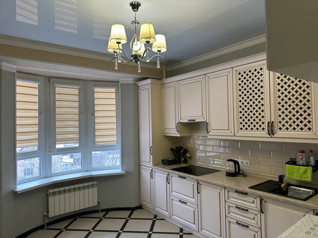 Уютная квартира с видом на город и горы