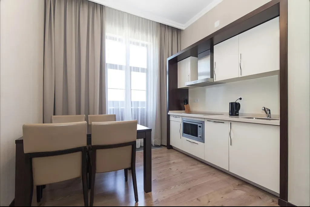 Большие апартаменты с видом на горы