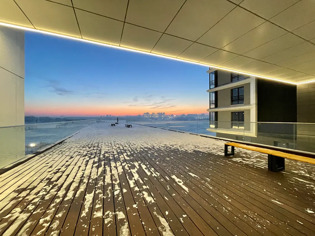 Шикарная студия с террасой и видом на реку