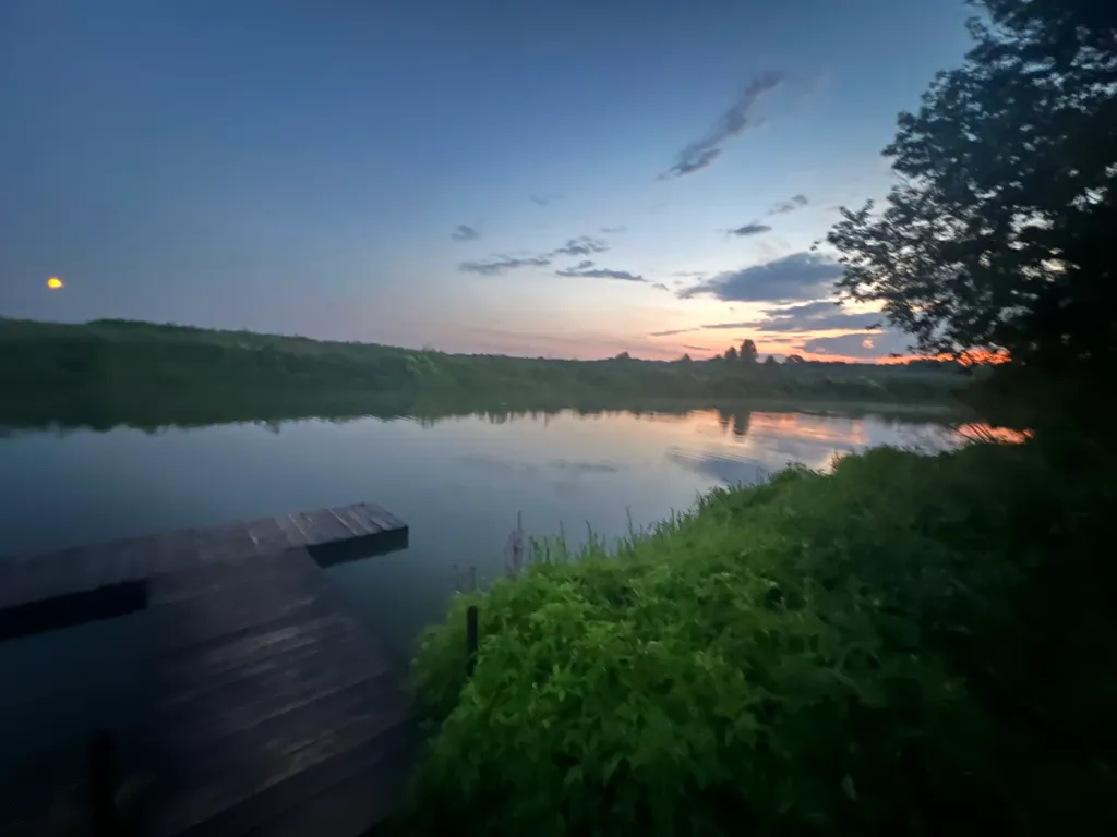 Коттедж Дом на берегу реки с чаном фурако и баней, с собственным прудом — Казань