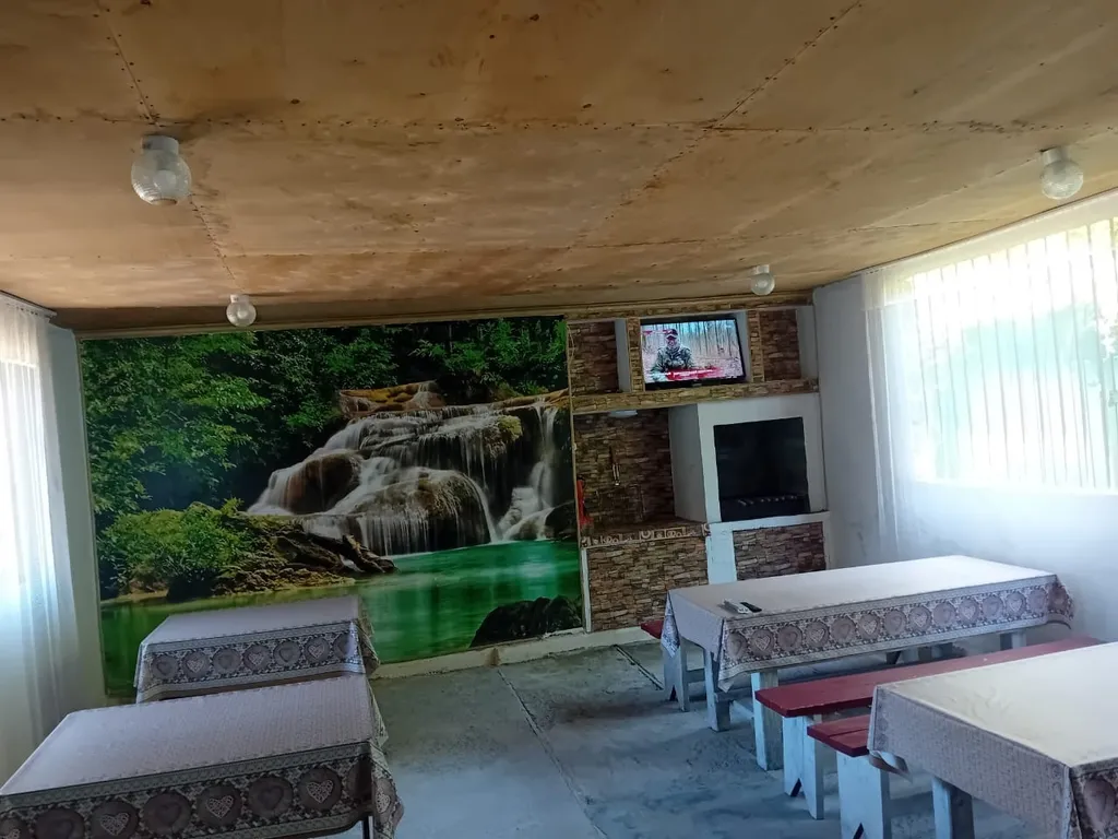 Трехместный номер с основными удобствами