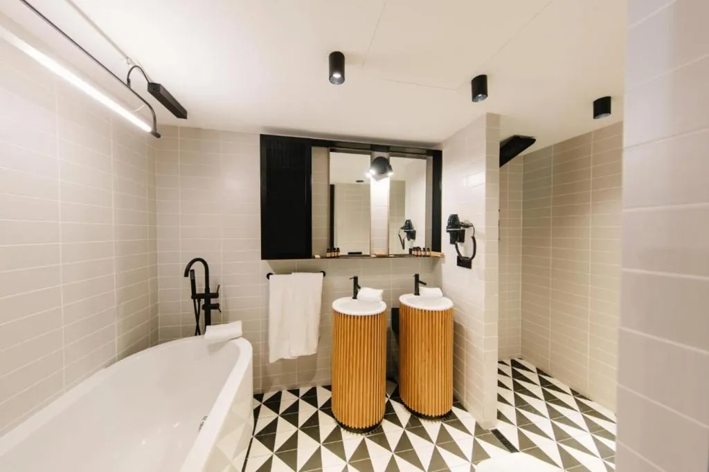 Suit double/twin with sofa