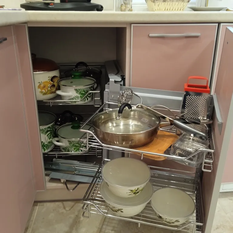 Уютный дом в частном секторе с парковой ваших машин