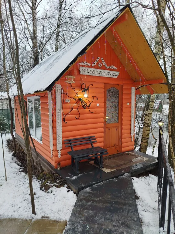 Дом с панорамным окном