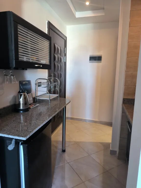 Студия в элитном районе с пляжем и бассейном с подогревом