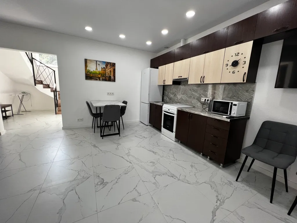 Уютный новый дом недалеко от моря