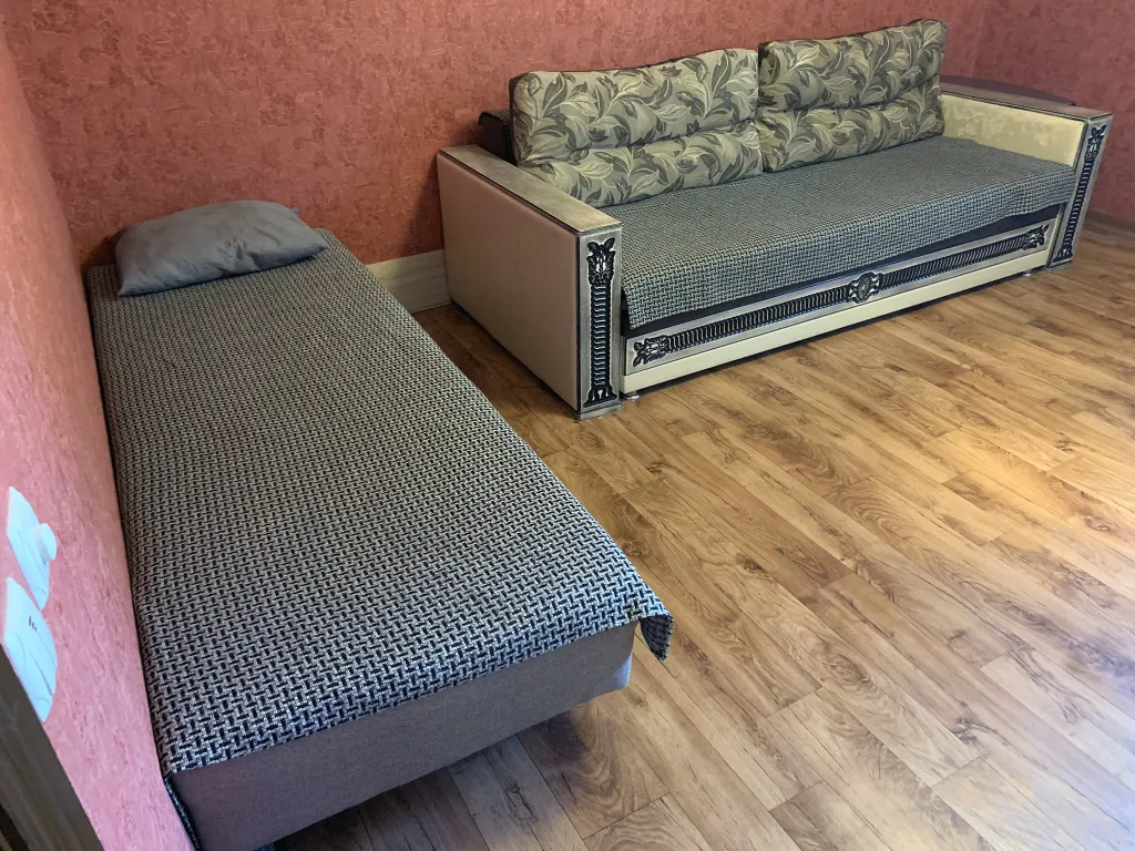 Просторная и чистая 2-к квартира в центре