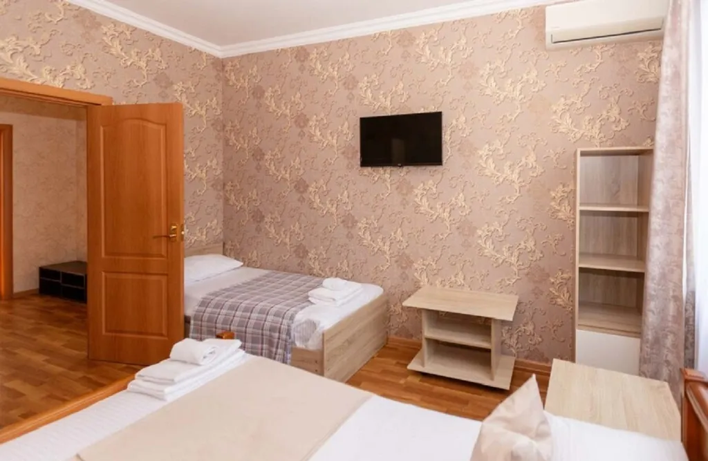 Просторная квартира в центре Адлера